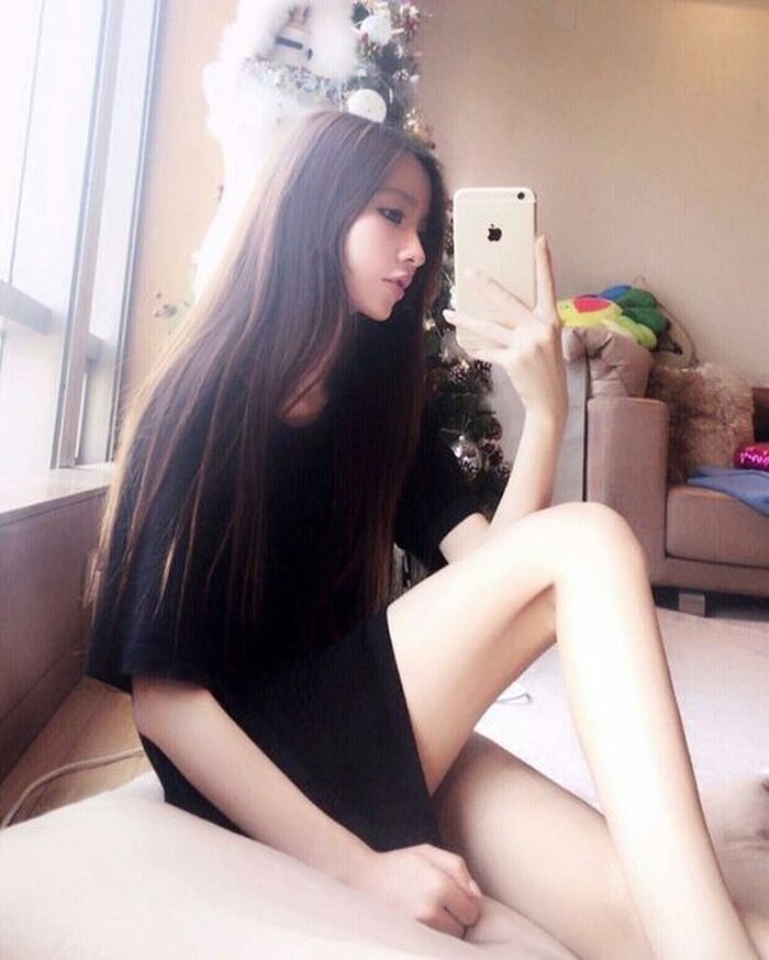 [Amateur woman] I have a mummy body to take a picture of the whole body only taking selfie indeed. www 11th image