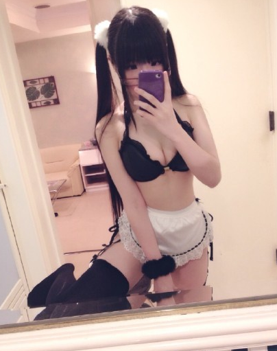 [Amateur woman] I have a mummy body to take a picture of the whole body only taking selfie indeed. www 15th image