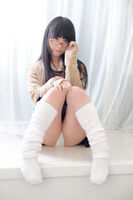 [Neat system female] everyone loves sitting JK white pants eros image!