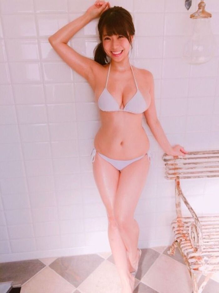 I want to get warm with a heavy breast of the big girl Suzuki. 3th image