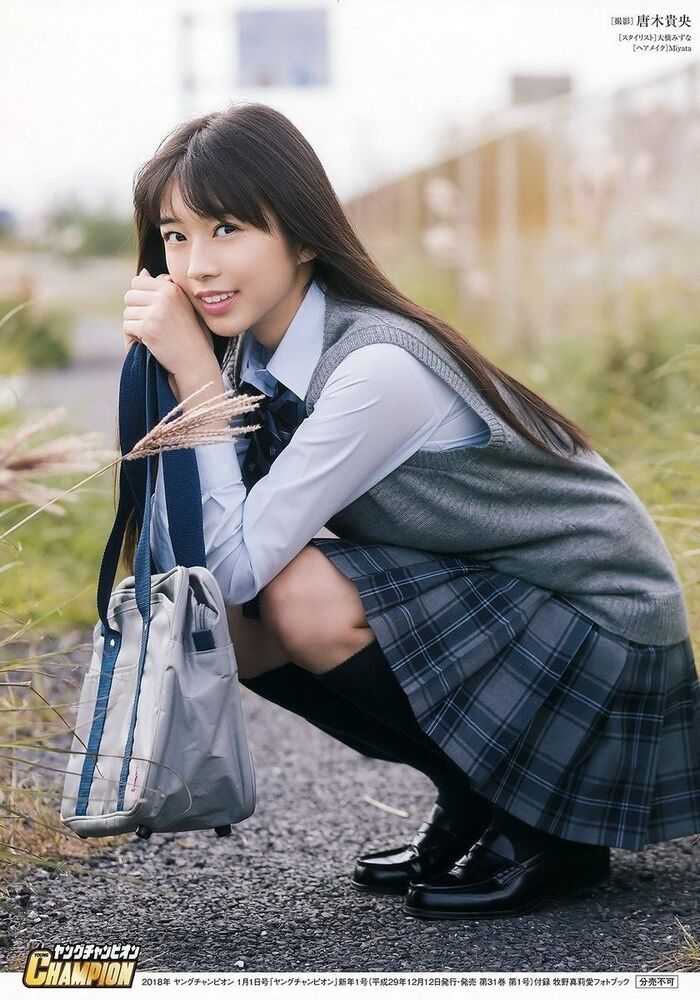 Makino Mari AI (16) swimsuit and uniform figure 3th image