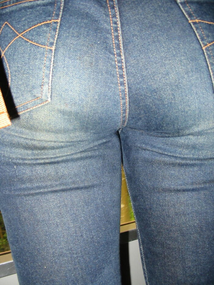Your sister's Chile butt that wears jeans falls out wwwwww 3th image
