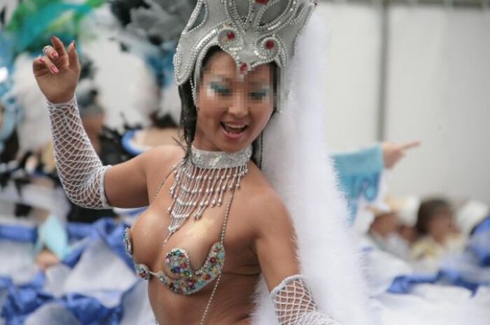 The degree of exposure and erotic of samba gal may be more than cosplayers 16th image