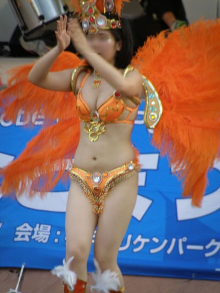 The degree of exposure and erotic of samba gal may be more than cosplayers 25th image