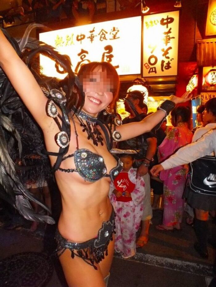 The degree of exposure and erotic of samba gal may be more than cosplayers 29th image