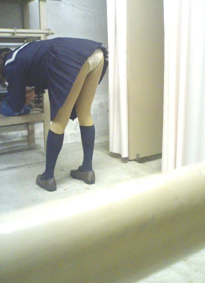 [Underwear erotic image] skirt goes up and pan... 10th image