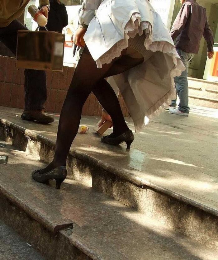 [Underwear erotic image] skirt goes up and pan... 15th image