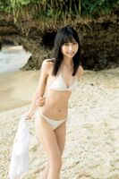 Wwwwwww to show off her swimsuit with her slender body, "raw oyster potato" Jan-Jean Planning victory