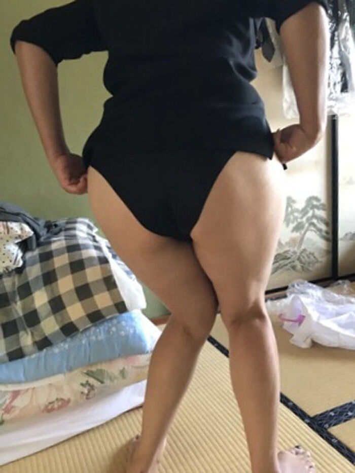【投稿19枚】おっぱいボーンお尻もボーン熟したエロボディー4... 6th image