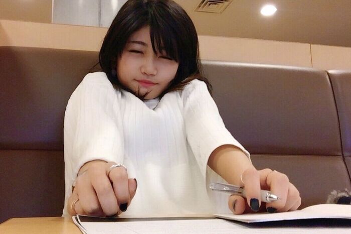 Beautiful Eastern student, black bra is transparent under the white T-shirt wwwwwww * image 10th image