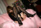 Image summary to show a naughty body sideways to hide the cute girl is feeling [35 photos]