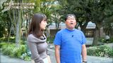 Saka-Erocap image of the big chest of a greeting W Sato Miki who had a fierce appeal