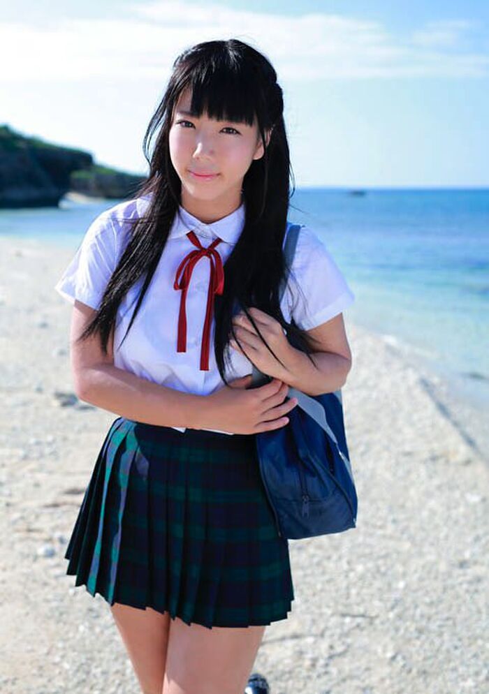 14歳Gカップあった元人気Jrアイドル岡田めぐ、JC時より更にエロくなって際どい水着着せられるwww 5th image