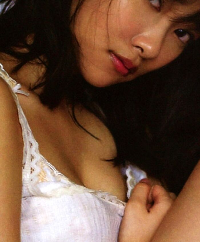 【指原莉乃（Bカップ73㎝乳房）ノーブラおっぱい下着セクシーボディ】画像31枚 4th image