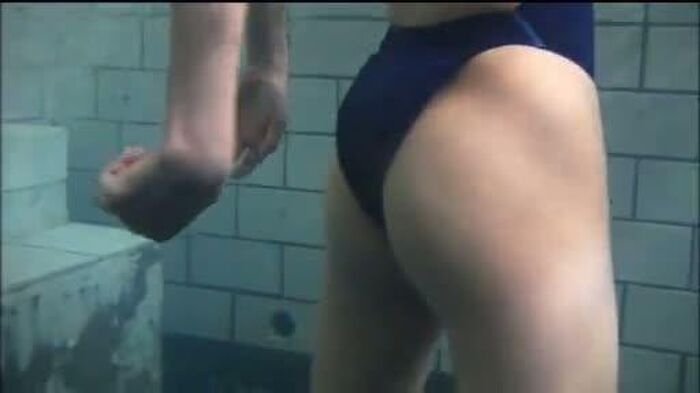 [Erotic image Underwater] Hiroko Kamata-chan wedgie in the water swimsuit swimsuit ● Ko and show roughness industry wwwwwwww 29th image