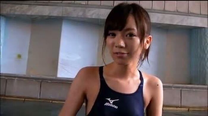 [Erotic image Underwater] Hiroko Kamata-chan wedgie in the water swimsuit swimsuit ● Ko and show roughness industry wwwwwwww 47th image