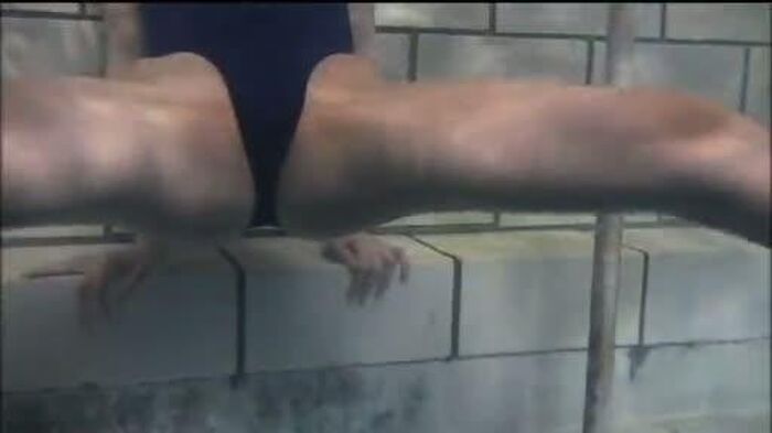[Erotic image Underwater] Hiroko Kamata-chan wedgie in the water swimsuit swimsuit ● Ko and show roughness industry wwwwwwww 79th image