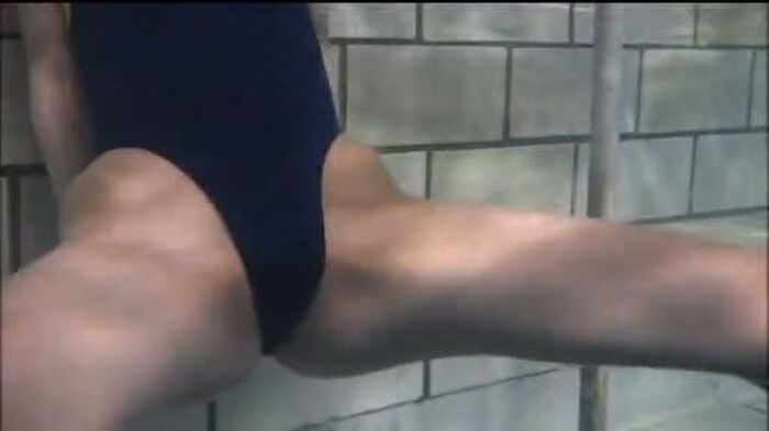 [Erotic image Underwater] Hiroko Kamata-chan wedgie in the water swimsuit swimsuit ● Ko and show roughness industry wwwwwwww 84th image
