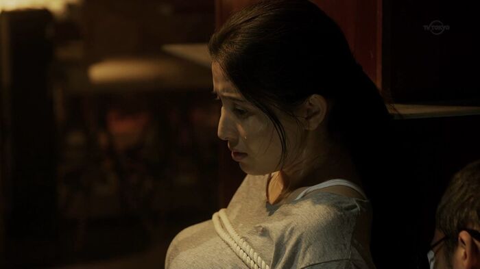 Manami Hashimoto, jerks with big breasts [gif] 2th image