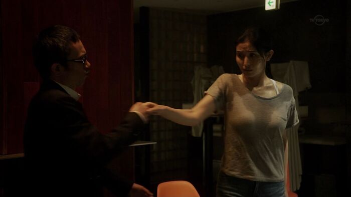 Manami Hashimoto, jerks with big breasts [gif] 6th image