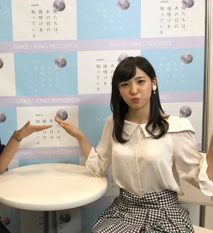 AKB group clothed breasts image. 2th image