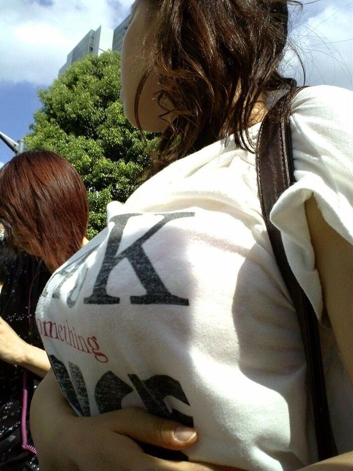 The man sees everyone so as not to be attacked if it is shown such a lewd thing. 8th image