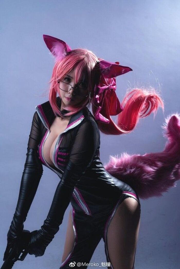 このボディスーツがふともも露出でエロいんすよwww 5th image