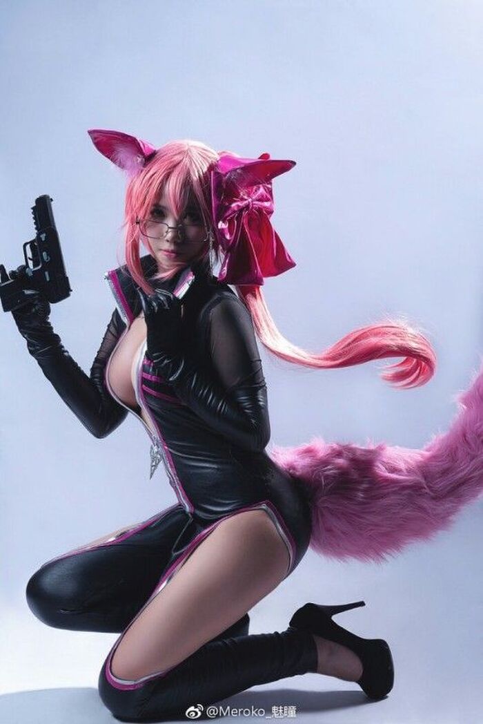 このボディスーツがふともも露出でエロいんすよwww 7th image