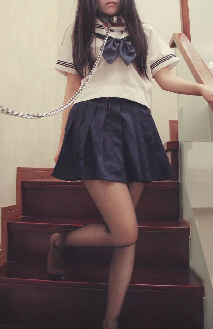 A collar and bondage... 8th image