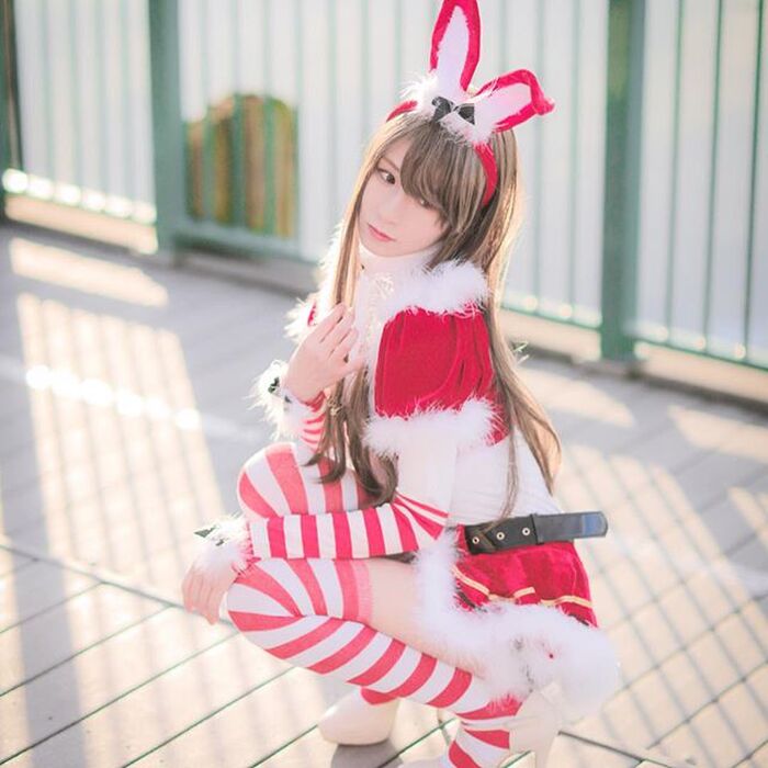 The Knee High Rabbit Santa costume is cute beautiful leg's wwww 8th image