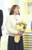 Akane Osawa (33) has graduated from the clear, so clothes big breasts and swimsuit in the gravure ww [erotic image]