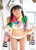 "Amazing facial deviation" Takeda Hina Ayumi, the leader of the girls band shows off the proportions of the first swimsuit gravure preeminent