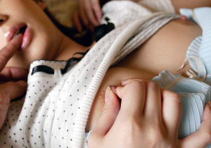 [Breasts] Teasing the best of the breasts of S-Class girls! Photo collection W [80 sheets] of nipple tinkering 62th image