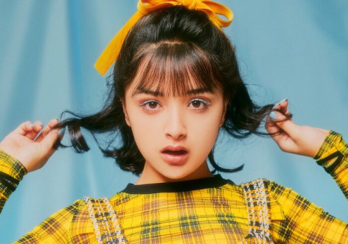 The active busty JK Sister Erika Marina of attention in TikTok, to Jack the whole with young animal W cover WW 7th image