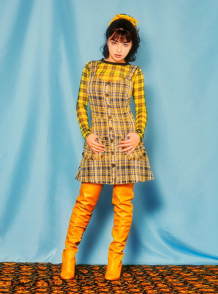 The active busty JK Sister Erika Marina of attention in TikTok, to Jack the whole with young animal W cover WW 8th image