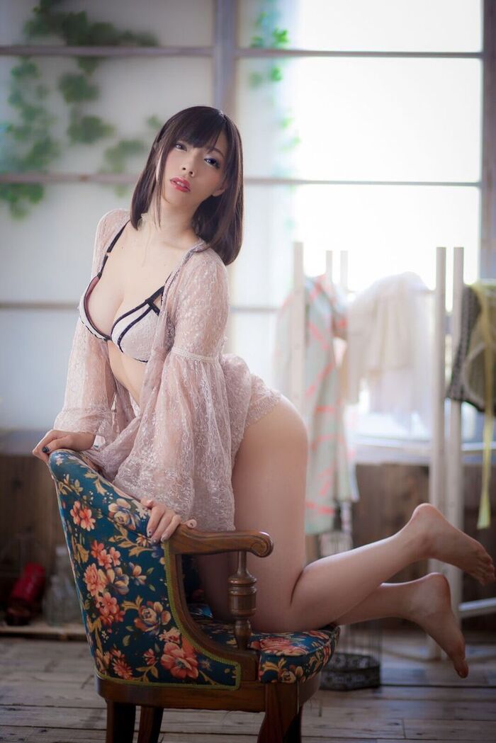I have a clean erotic face that just do the underwear model as expected www 17th image