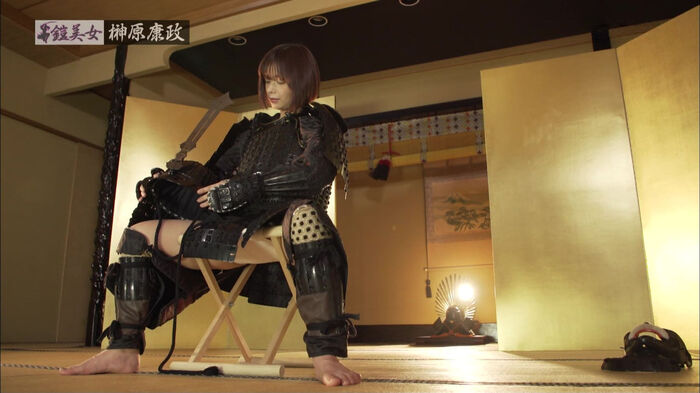 G Cup Kazuji Tsukasa was out in the program [Armor Beauty] to be made to undress after wearing armor to gravure! 3th image